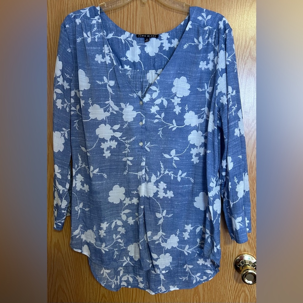 Como Black Blue Floral Women's Top